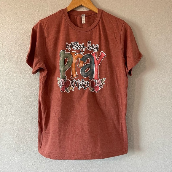 Worry Less Pray More Graphic T-Shirt Religious Christian Tee Casual Size Large - Picture 1 of 3